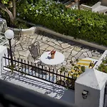 Hotel Galaxa Mansion