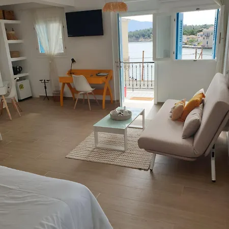 Galaxa Mansion Galaxidi